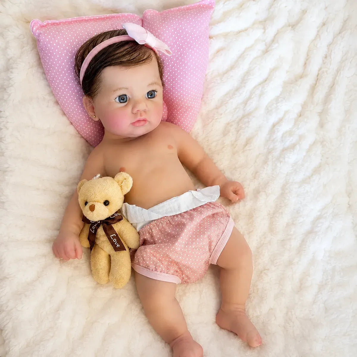 Bebê Reborn em Silicone Sólido – Realista, Mama e Faz Xixi