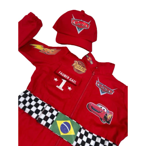 Macacão Fantasia Infantil Piloto tipo Carros McQueen Personalizada Nome e idade c/ Boné